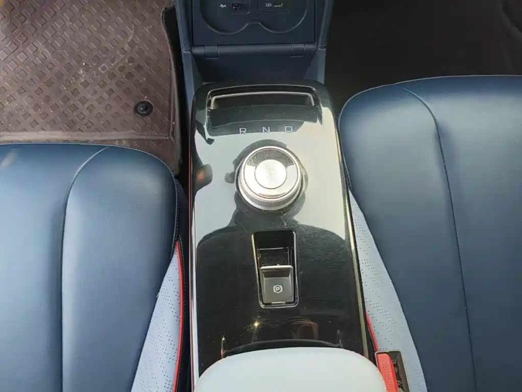Geely Geometry E Firefly 2024 2023 401KM Lightning Tiger 5-seater
