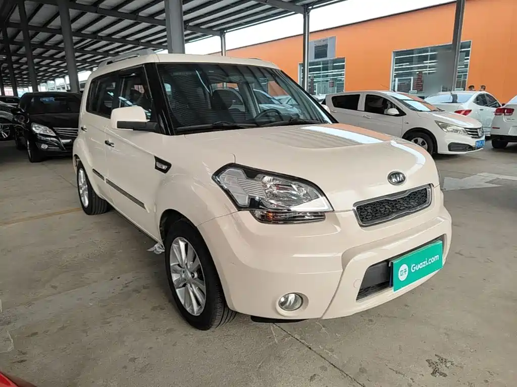 Kia Soul 2014 2013 1.6L AT GL