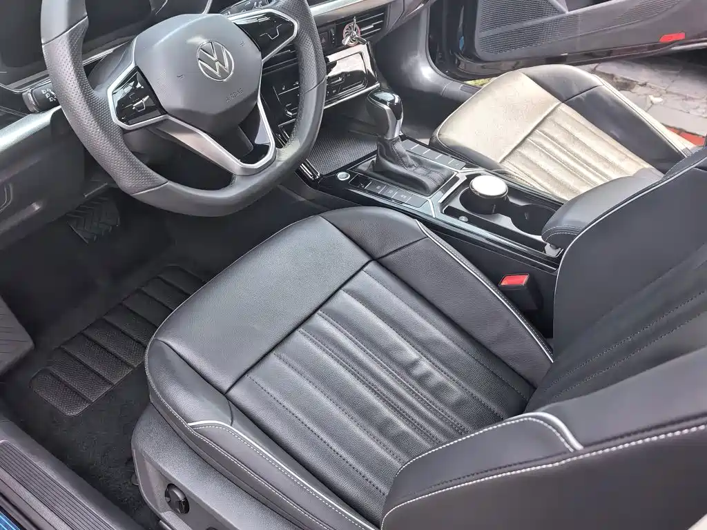 Фото 3 - Volkswagen Passat