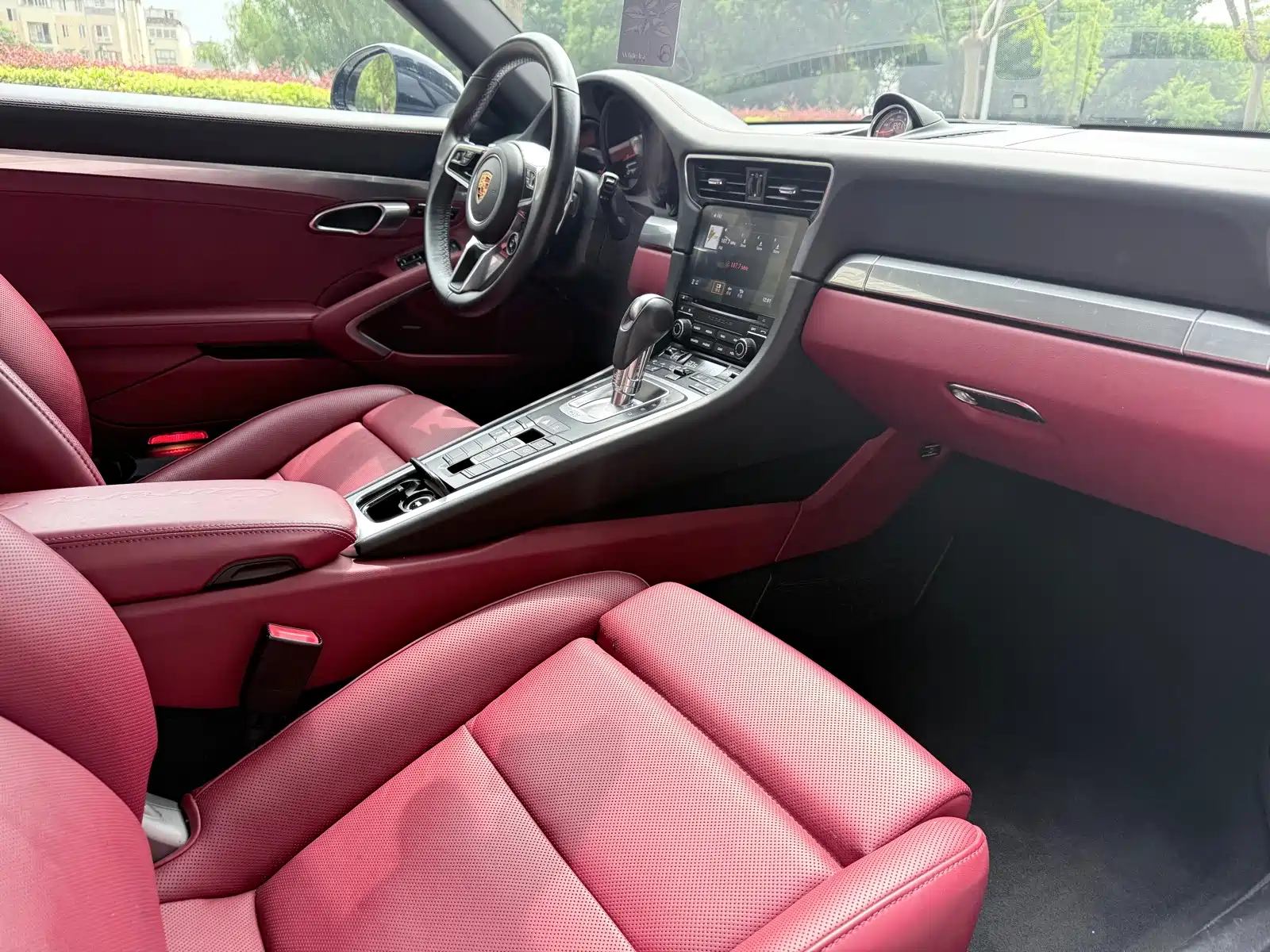 Photo 8 - Porsche 911