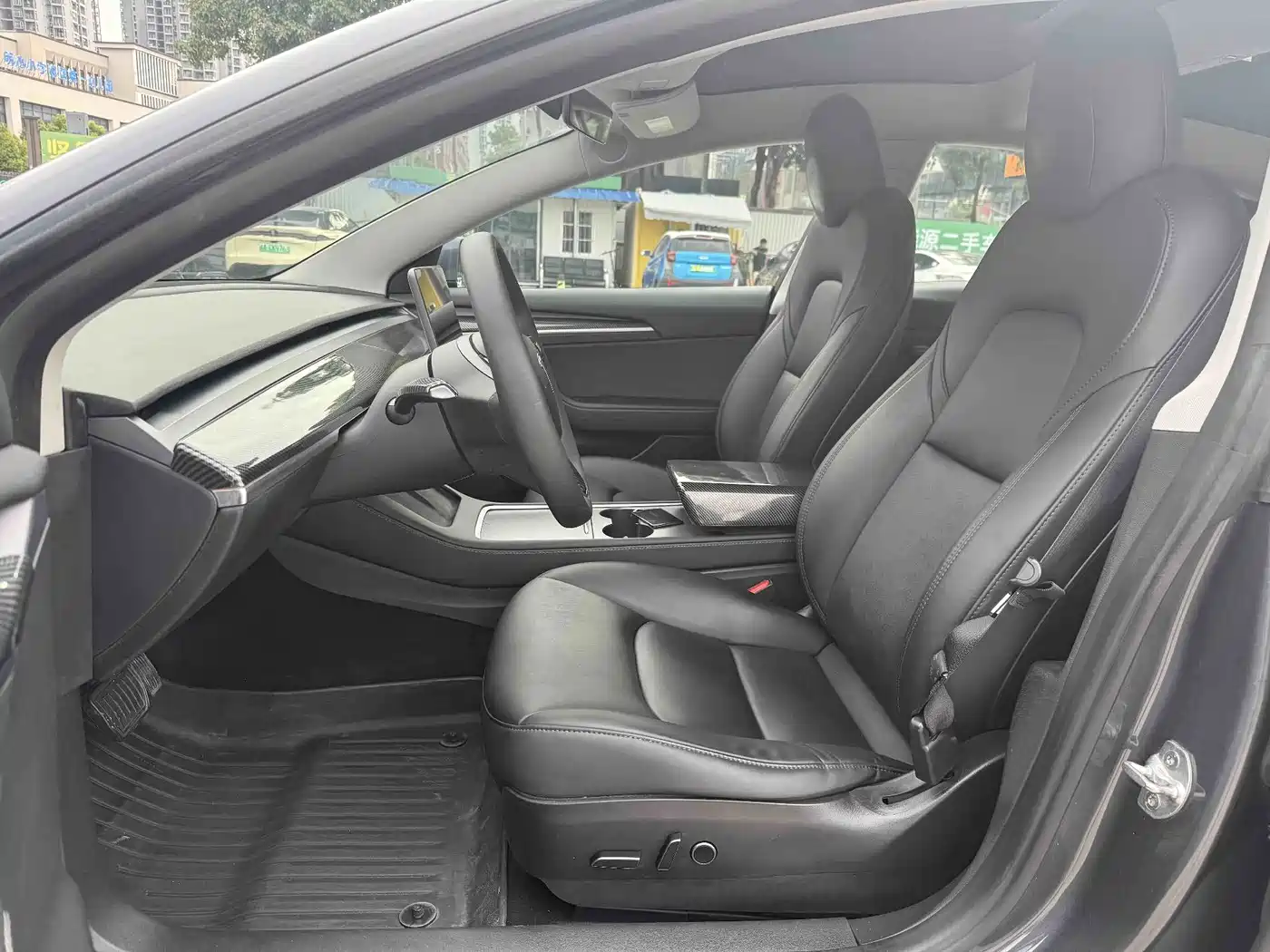 Фото 5 - Tesla Model 3