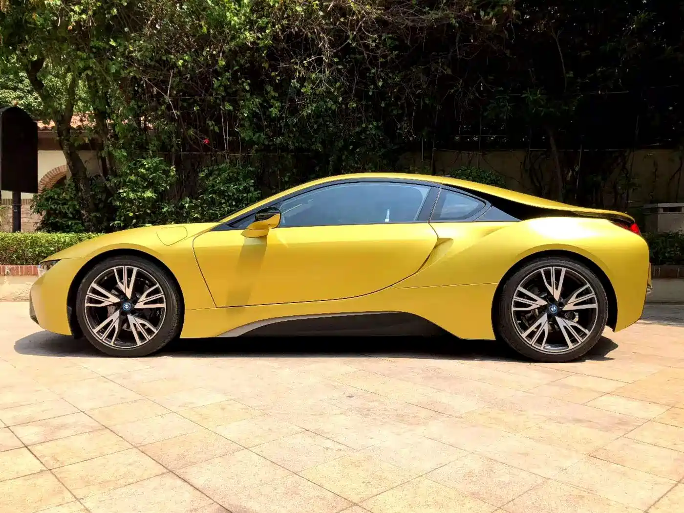 BMW i8 2018 2016 Proton Red Limited Edition
