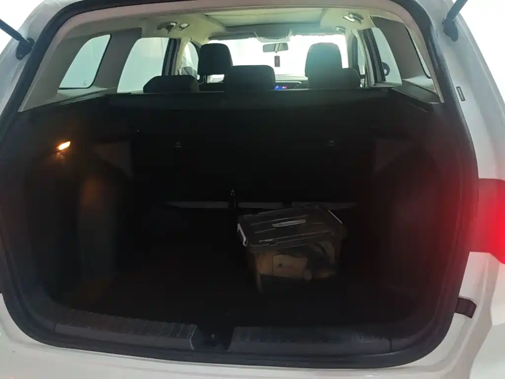 Photo 19 - Jetta VS7