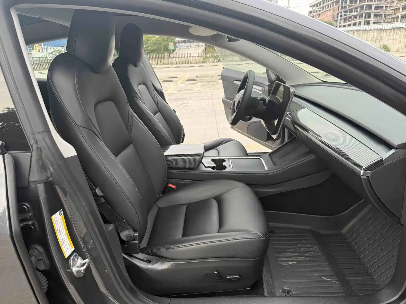 Фото 6 - Tesla Model 3