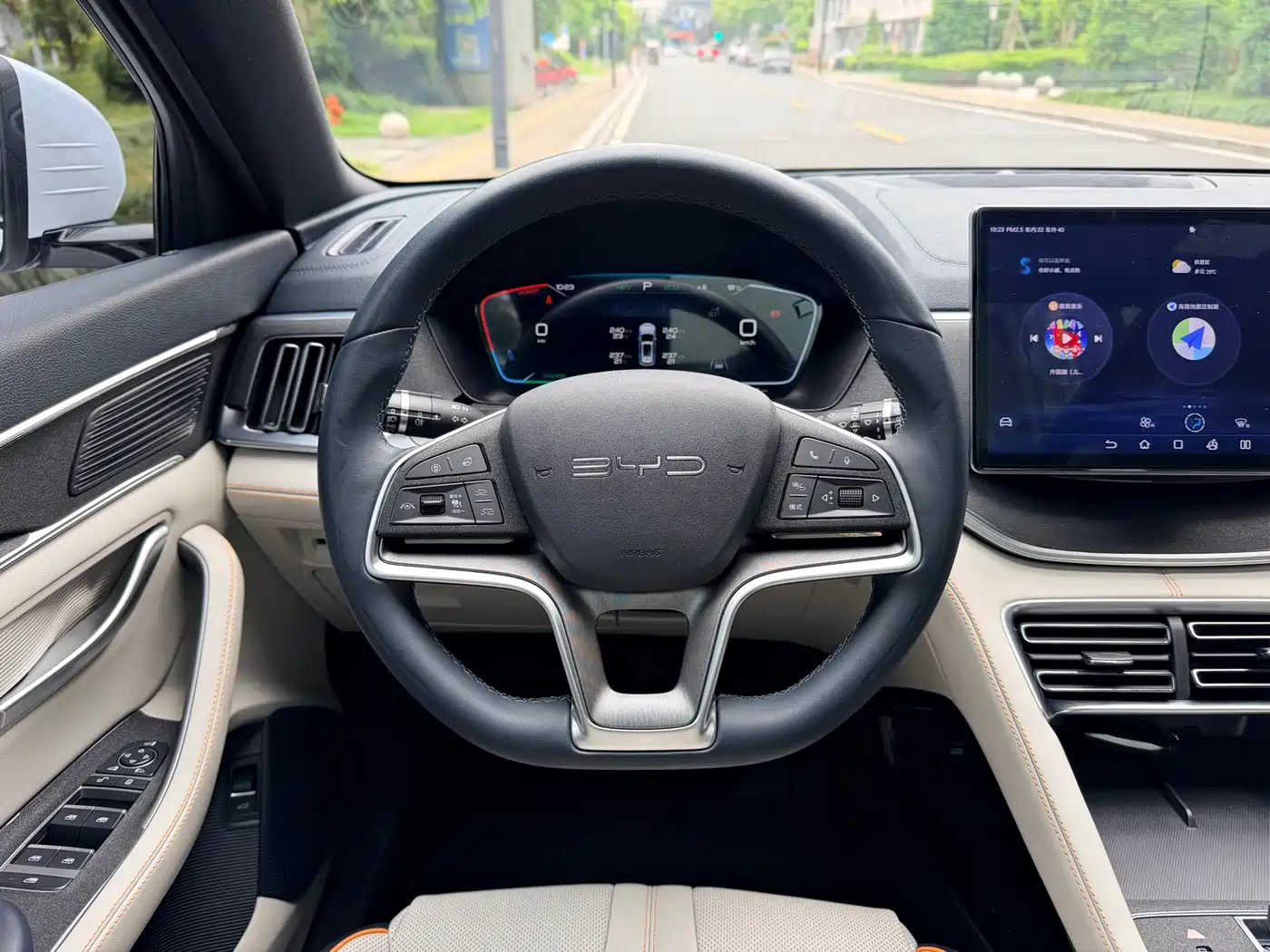 BYD Song PLUS PHEV 2023 Champion Edition DM-i 110KM Flagship PLUS фото 16