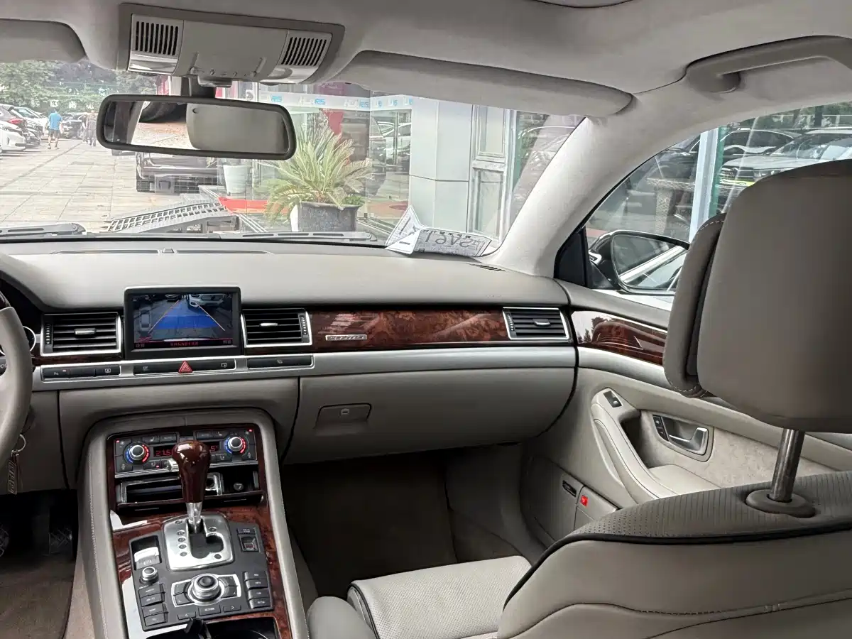 Audi A8 2006 2006 A8L 6.0 W12 quattro Flagship