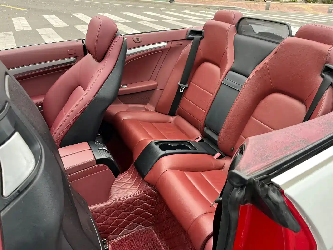Mercedes-Benz E-Class (Import) 2011 E 260 CGI Convertible фото 4