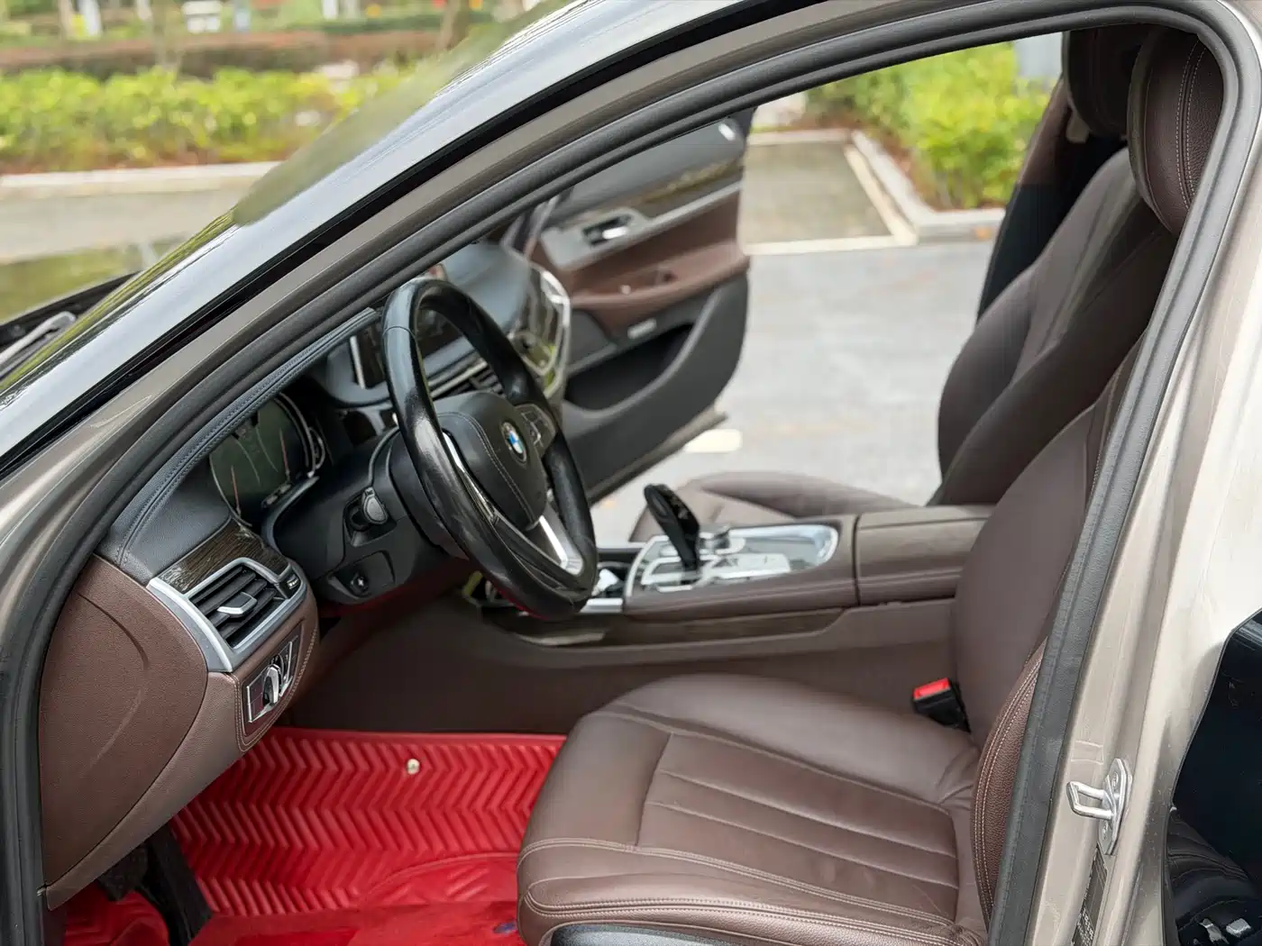 BMW 7 Series 2016 730Li Leading фото 7
