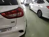 Фото 8 - Geely Vision X3