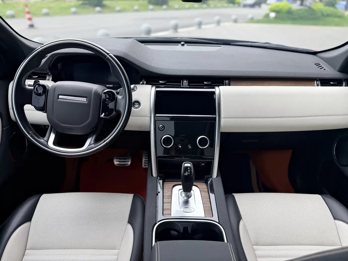 Land Rover Discovery Sport 2020 249PS R-Dynamic Performance Tech 7-seater фото 12