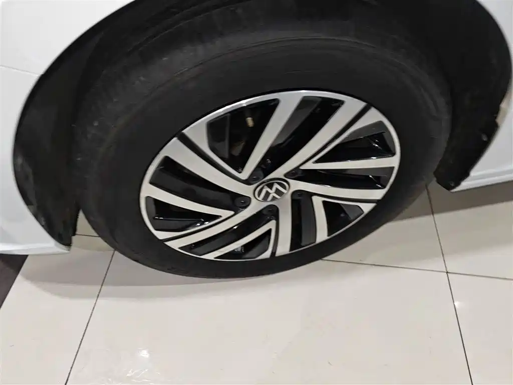 Volkswagen Lavida 2024 Model 300TSI DSG Starlight Leading Edition фото 23