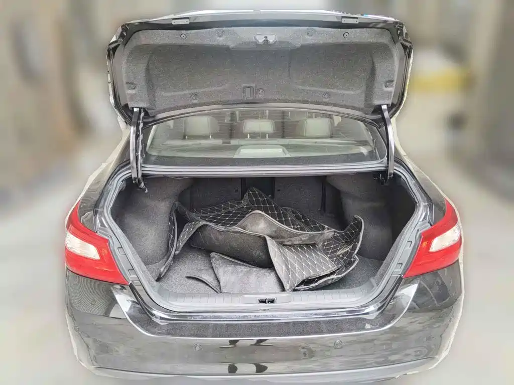 Photo 13 - Nissan Teana