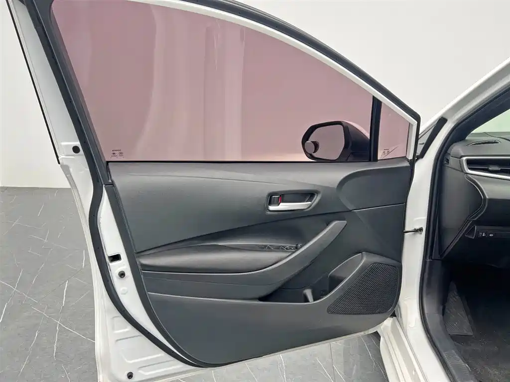 Toyota Levin 2022 TNGA 1.5L CVT Leading Edition фото 13