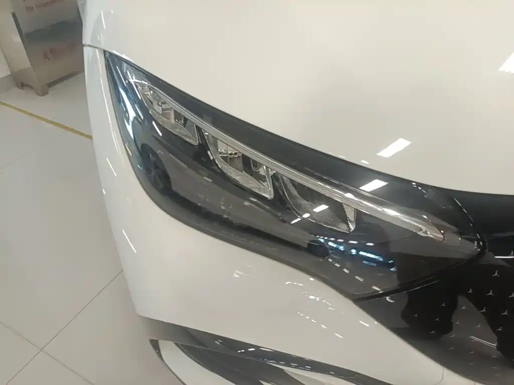 Mercedes-Benz EQE 2025 2025 500 4MATIC Pioneer
