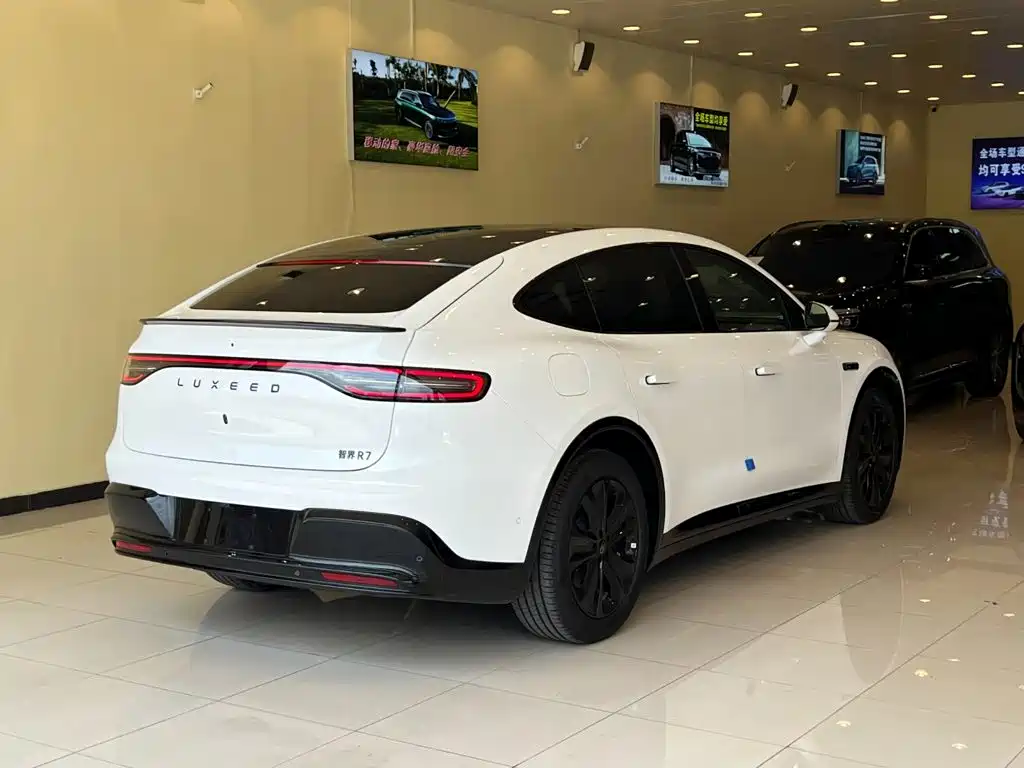 2026 Zhijie Luxeed R7