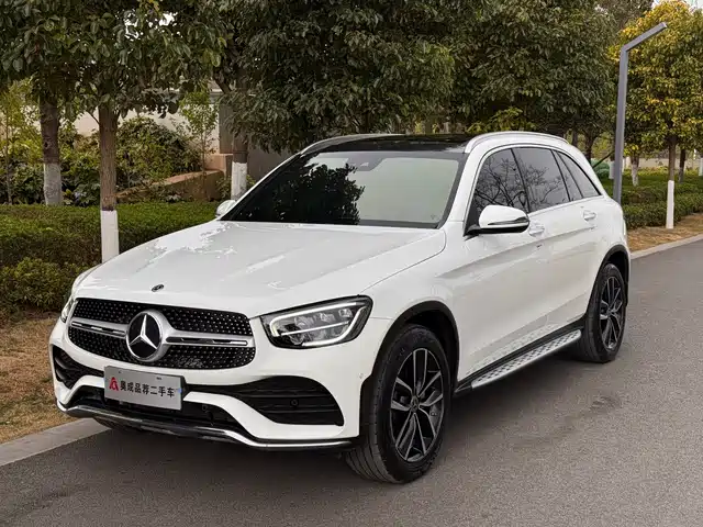 MERCEDES-BENZ GLC