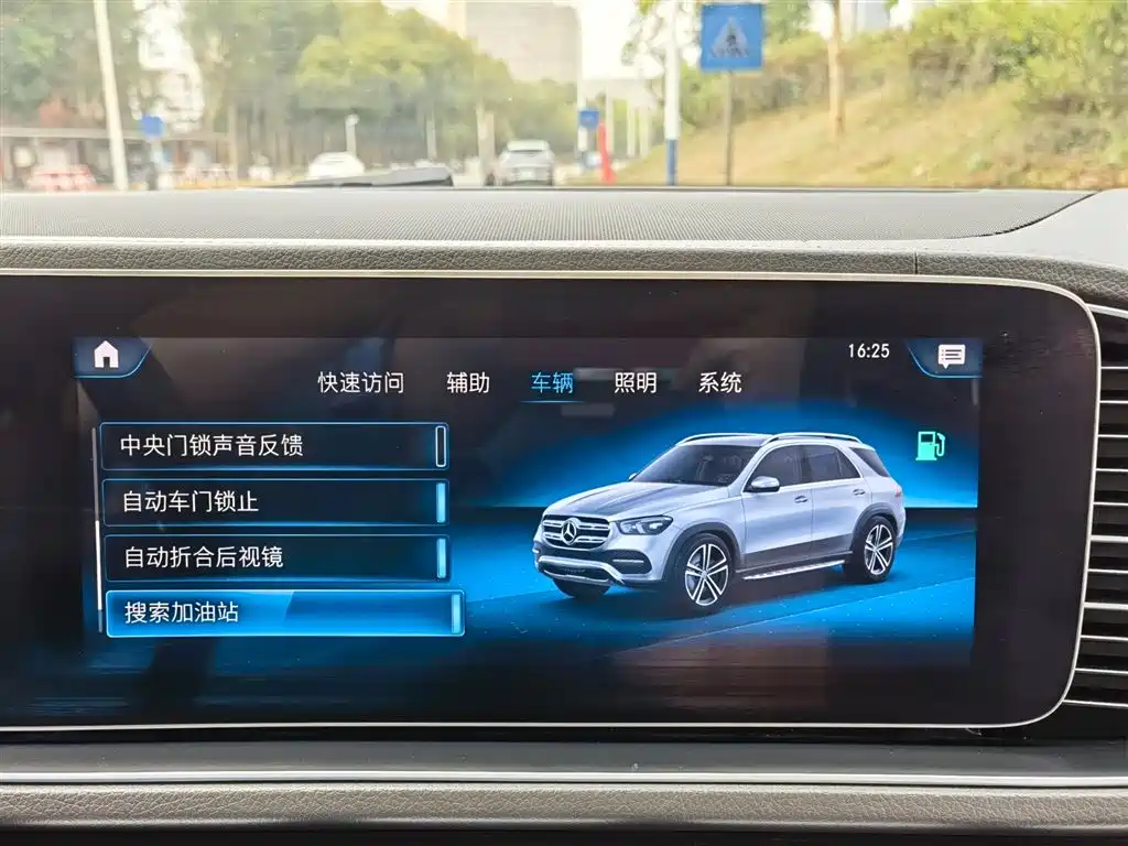 Mercedes-Benz GLE 2020 Facelift GLE 350 4MATIC Fashion фото 24
