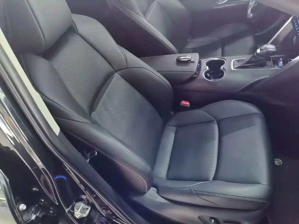 Photo 25 - Toyota Venza