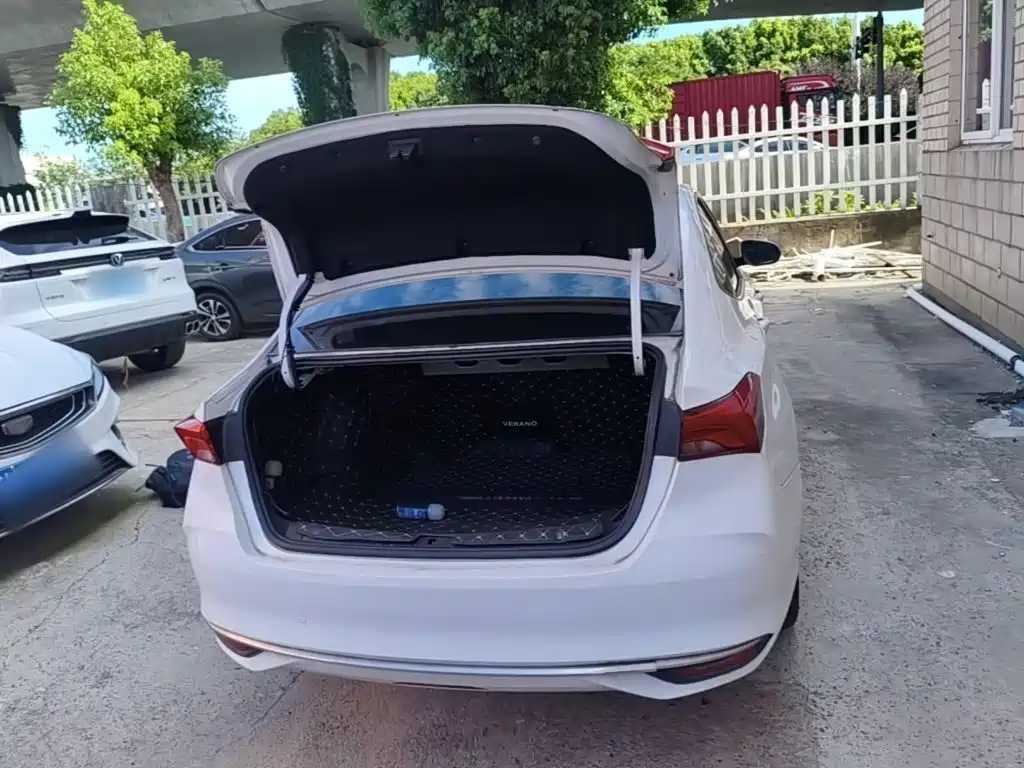Buick Verano 2024 2023 Pro Joy Edition