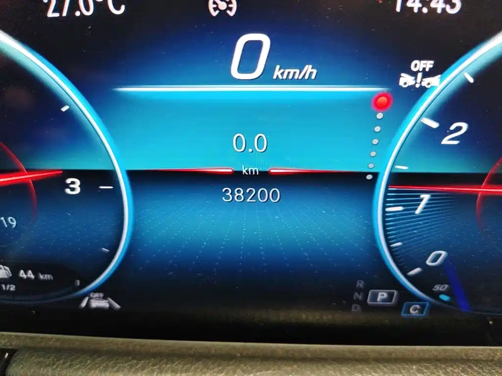 Mercedes-Benz GLA 2023 2023 GLA 220