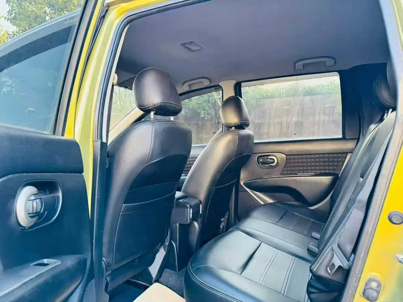 Nissan Livina 2015 2013 Sharp 1.6XL CVT Comfort