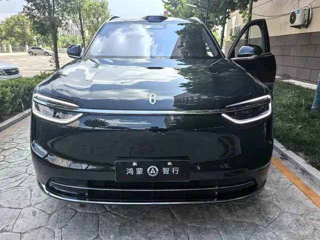 AITO Wenjie AITO M7 2025