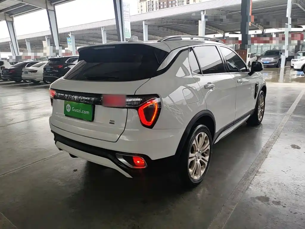 Lynk & Co 01 2018 2017 2.0T 2WD Pro Version