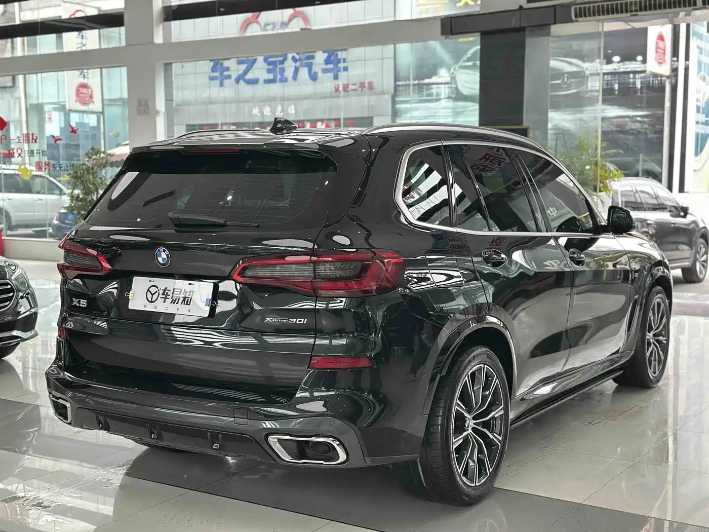 BMW X5 (Import) 2019 xDrive30i M Sport Package фото 6