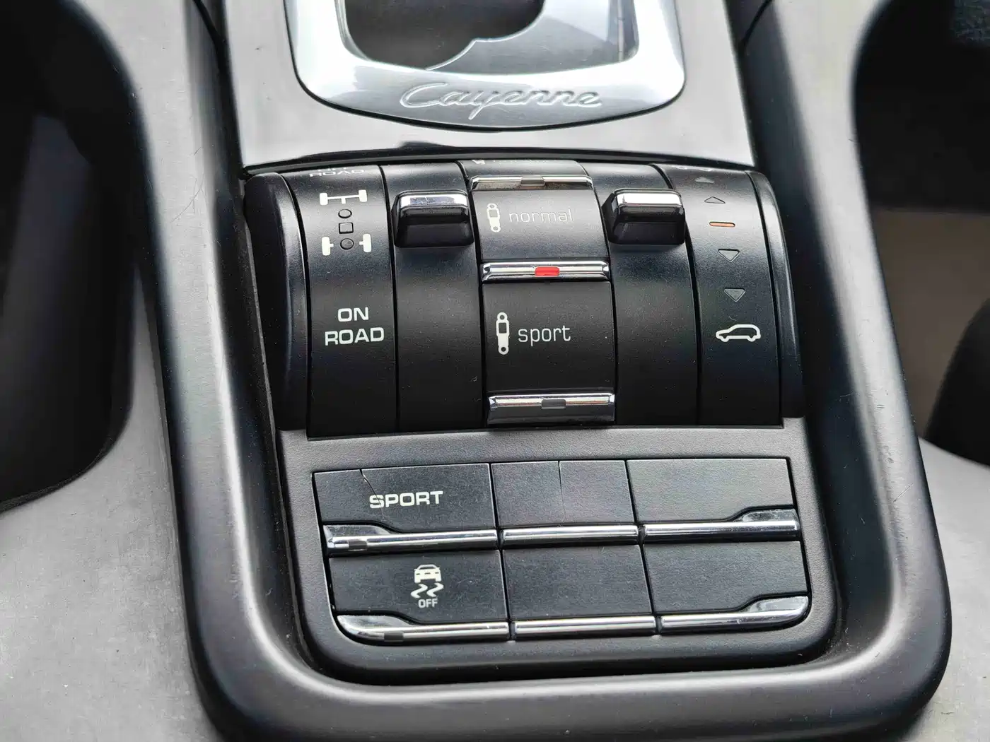 Porsche Cayenne 2011 Cayenne 3.0T фото 8