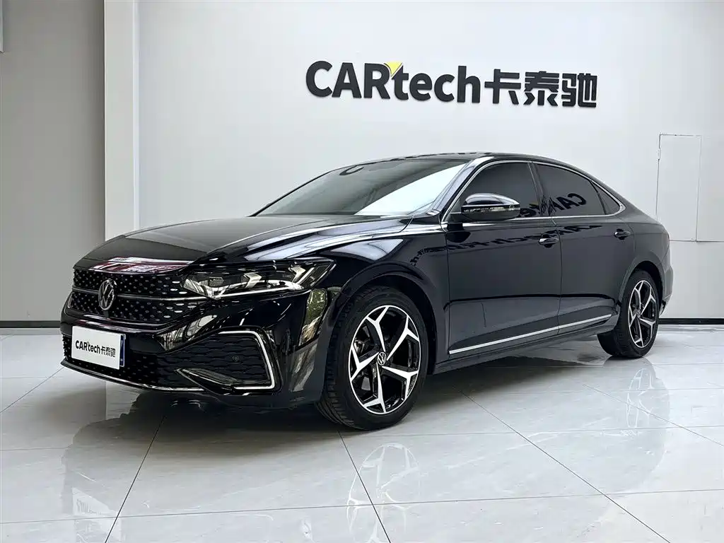 Volkswagen Passat 2024 330TSI Starlight Elite Edition