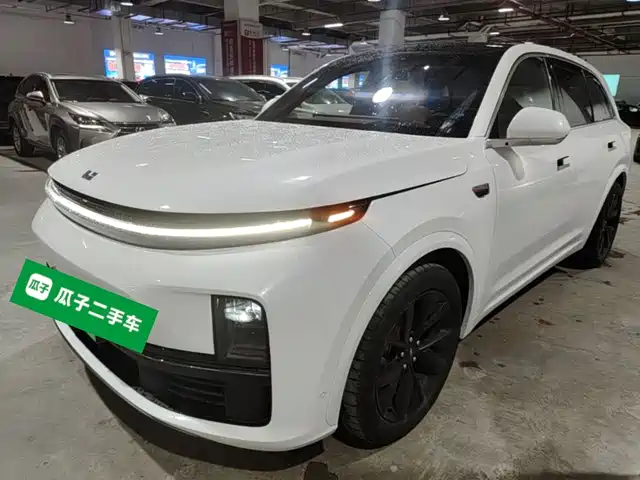 Li Auto Li L8 2024
