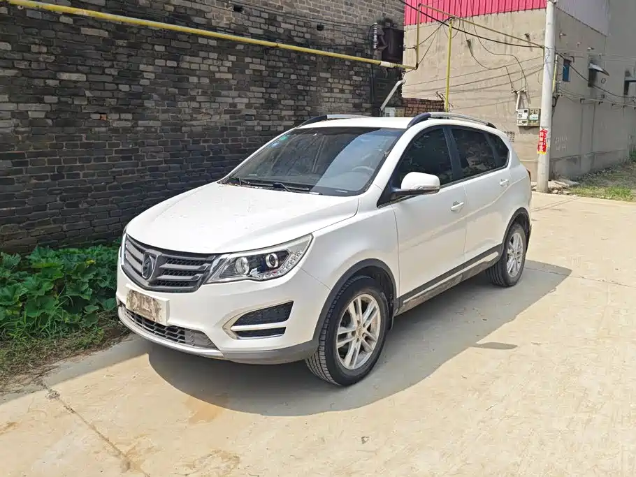 Baojun 560 2017 2016 1.8L Manual Value