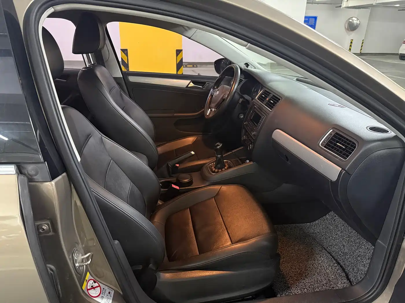 Volkswagen Sagitar 2014 1.4TSI Manual Luxury фото 8