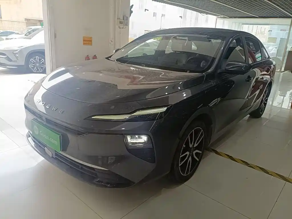 Фото 1 - Roewe D6