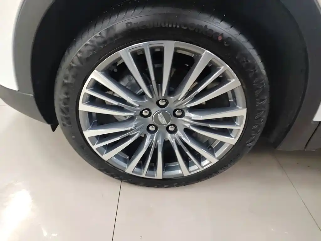 Cadillac XT4 2025 2024 28T 2WD Premium