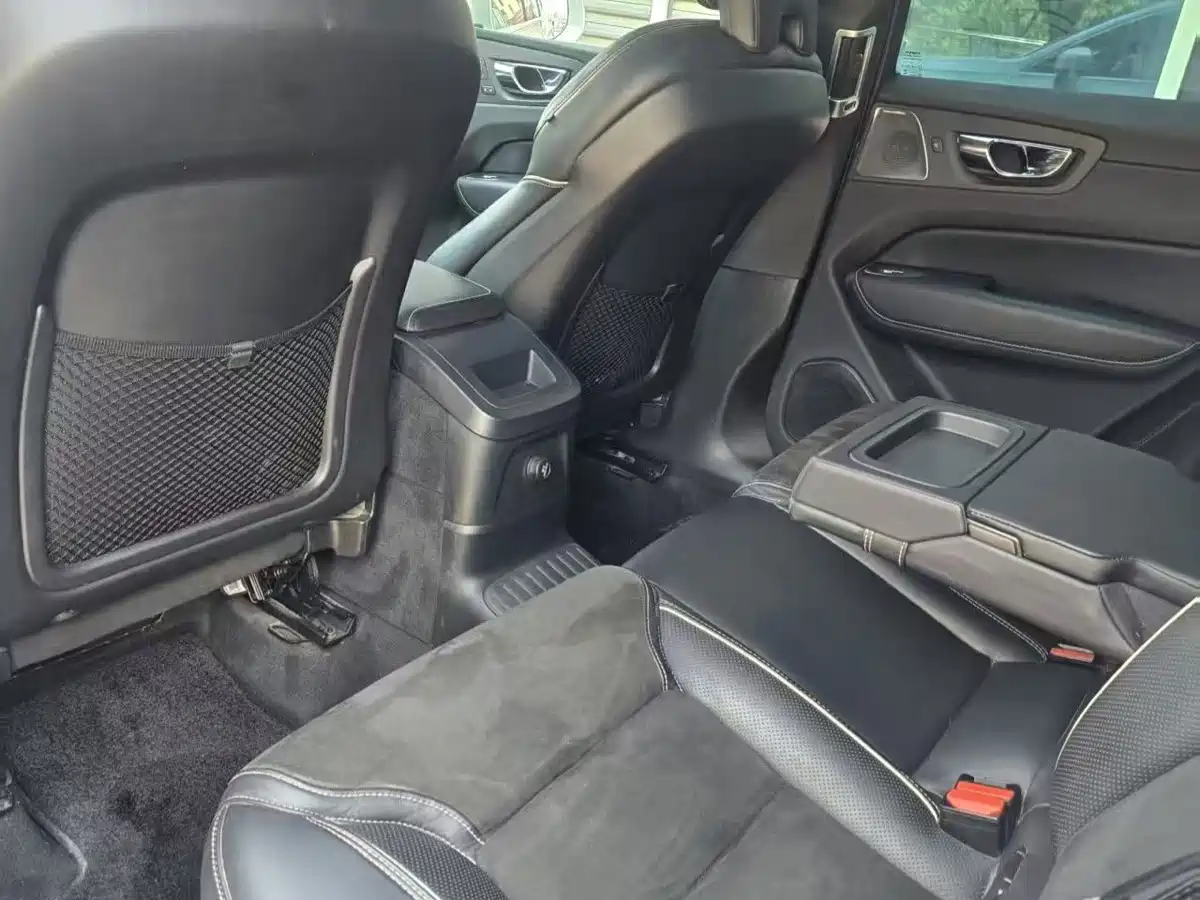 Volvo XC60 Plug-in Hybrid 2018 2019 T8 Twin Engine Excellence Luxury (China VI)