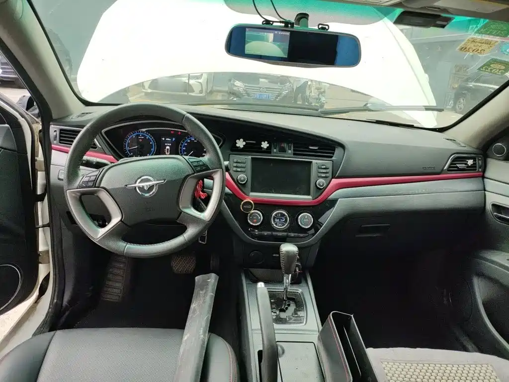 Haima M6 2016 2015 1.5T CVT Sport Intelligent