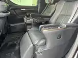 Фото 5 - Toyota Vellfire