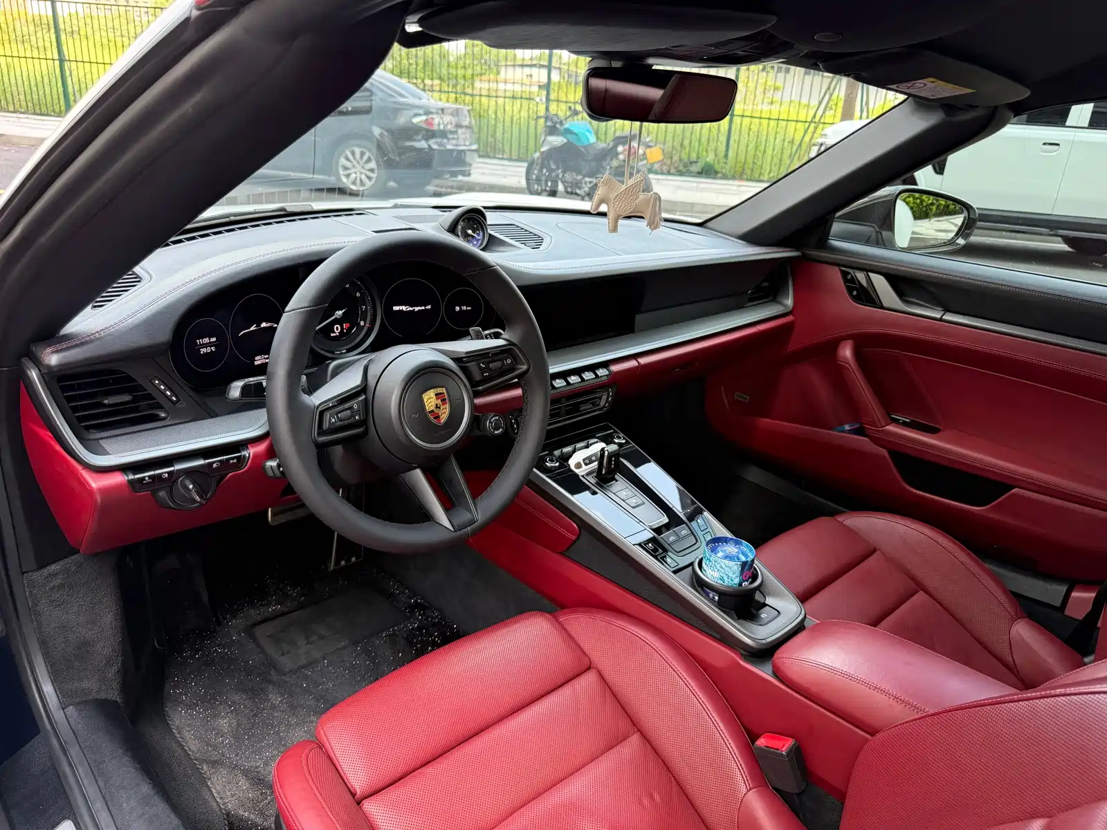 Фото 6 - Porsche 911