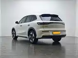 Фото 4 - Geely Galaxy Galaxy E5