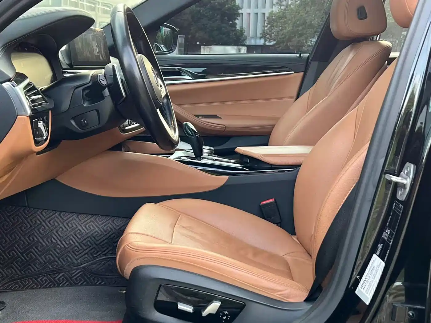 Photo 7 - BMW 5 Series