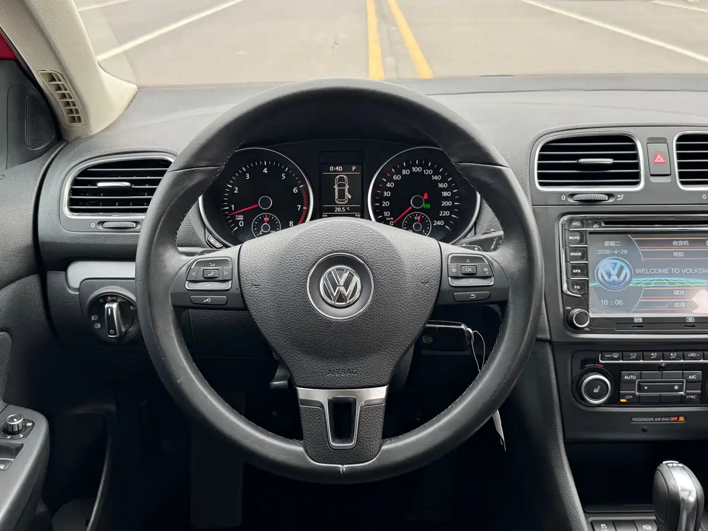 Volkswagen Golf (Import) 2011 Model 1.4TSI Luxury Touring фото 25