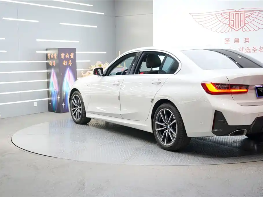 BMW 3 Series 2024 325Li M Sport Package фото 3