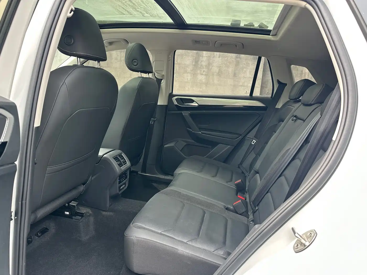 Volkswagen Tayron 2021 280TSI 2WD Luxury Smart Connect фото 8