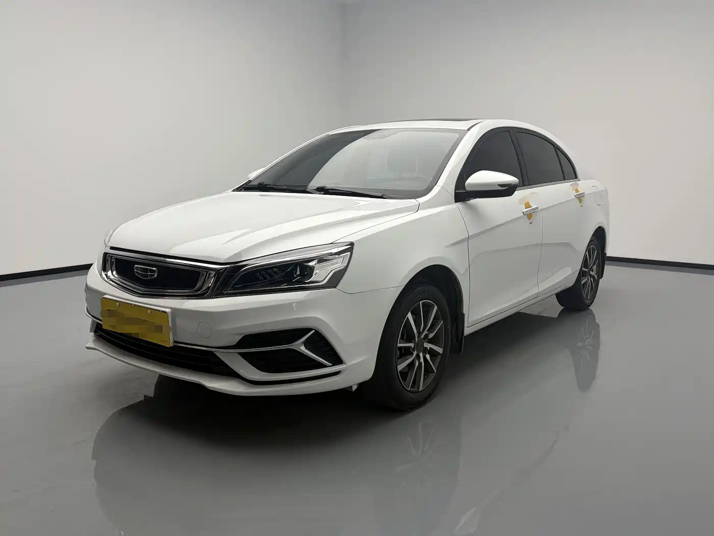Фото 1 - Geely Emgrand