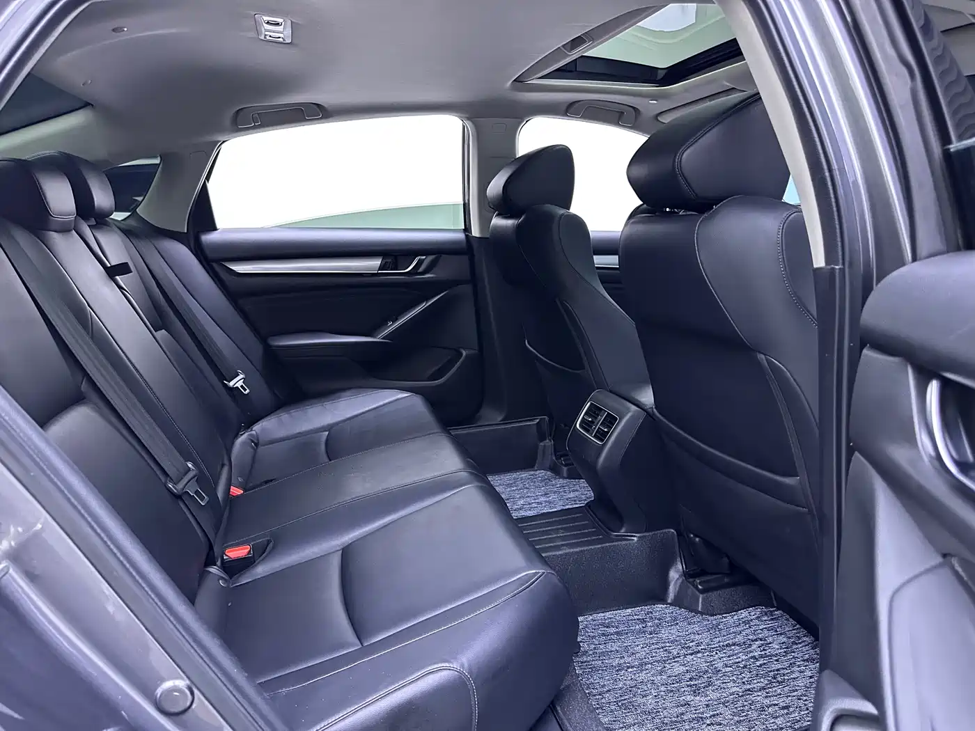 Honda Accord 2021 260TURBO Luxury·Starlight Limited Edition фото 12