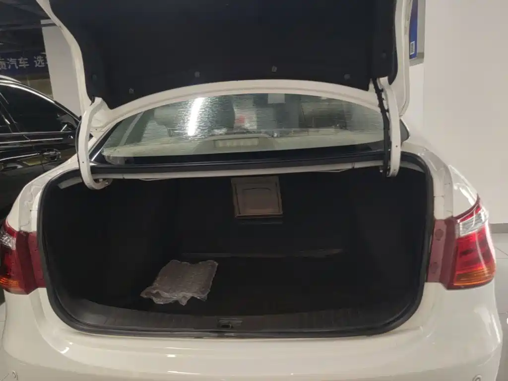 Dongfeng Aeolus Dongfeng Fengshen A60 2015 2016 1.6L Automatic Luxury