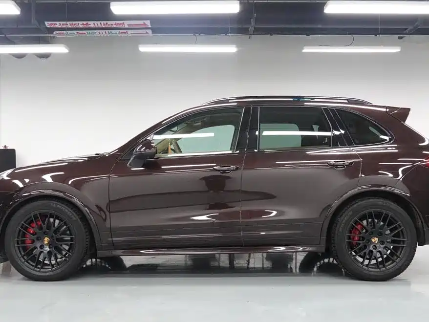 Porsche Cayenne 2015 Cayenne GTS 3.6T фото 7