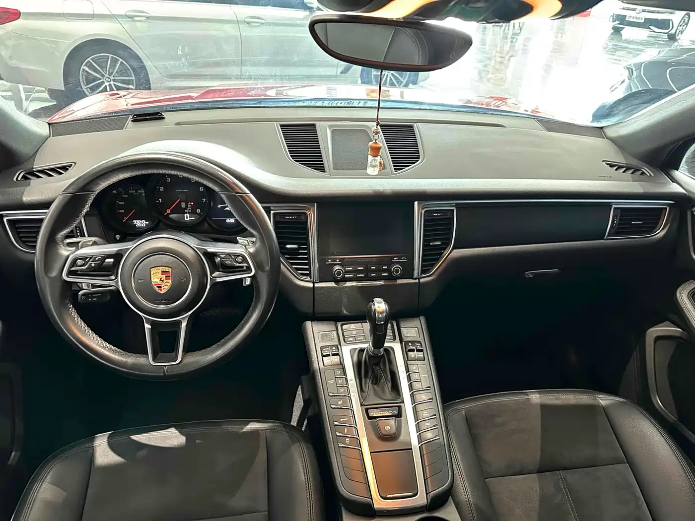 Porsche Macan 2017 Macan 2.0T фото 7