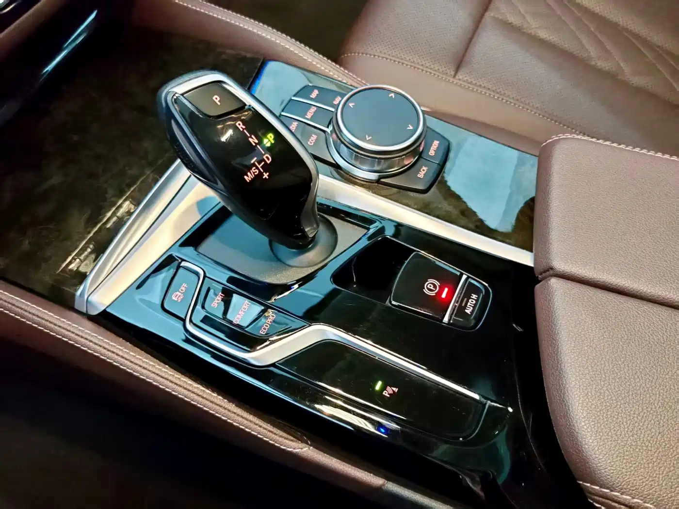 BMW 5 Series 2022 525Li Luxury Package фото 9